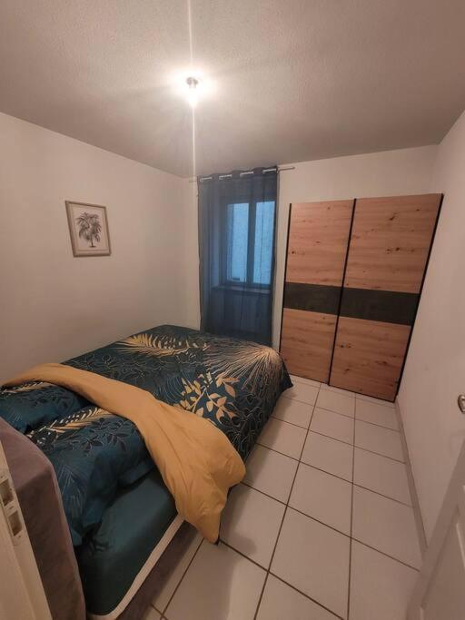 Appartement Sur La Place De Poncin Εξωτερικό φωτογραφία